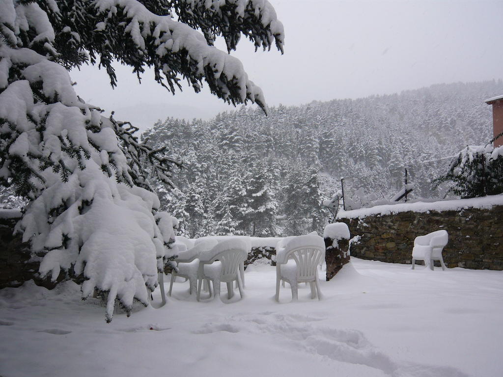 A Pousada Xalet-Refugi U.E.C. La Molina  Exterior foto