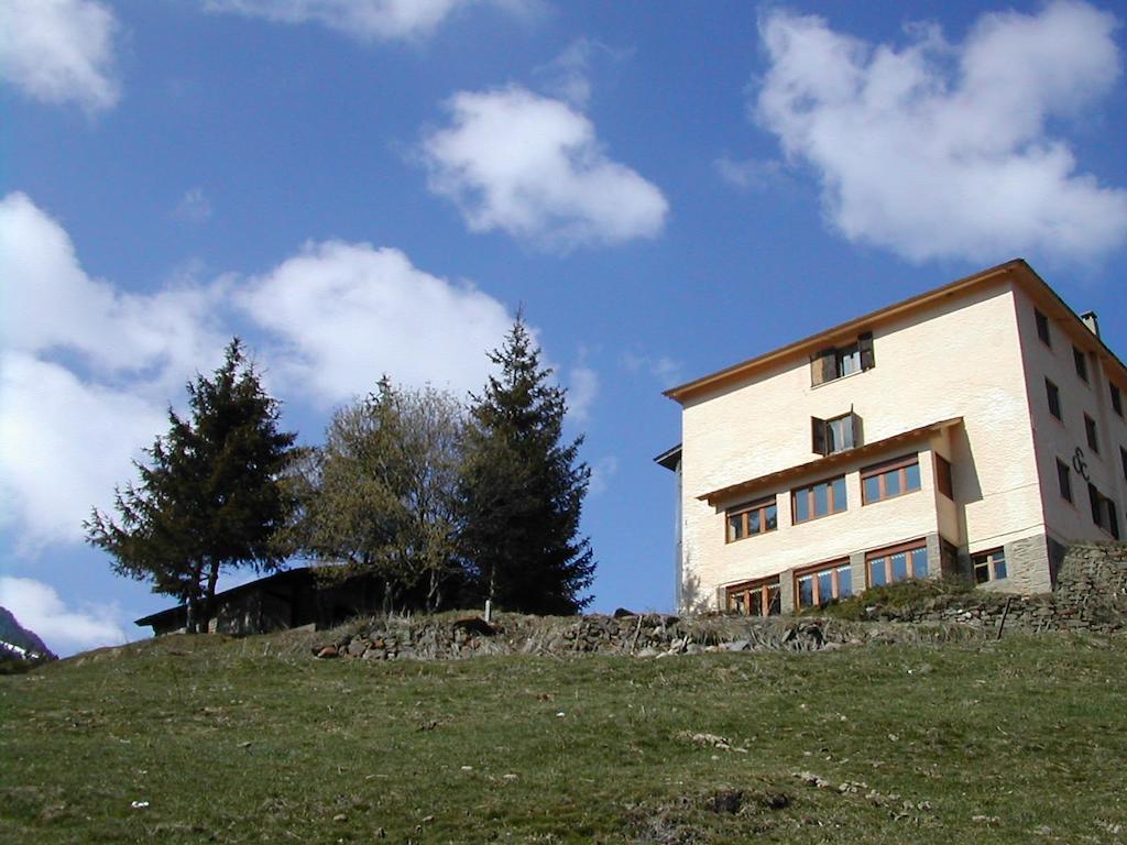 A Pousada Xalet-Refugi U.E.C. La Molina  Exterior foto