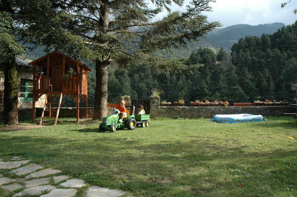 A Pousada Xalet-Refugi U.E.C. La Molina  Exterior foto